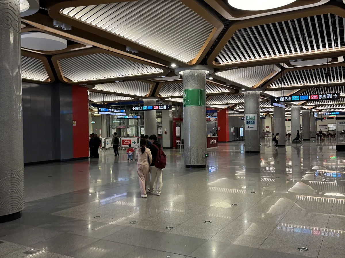 The metro concourse under Xi'an North Railway Station